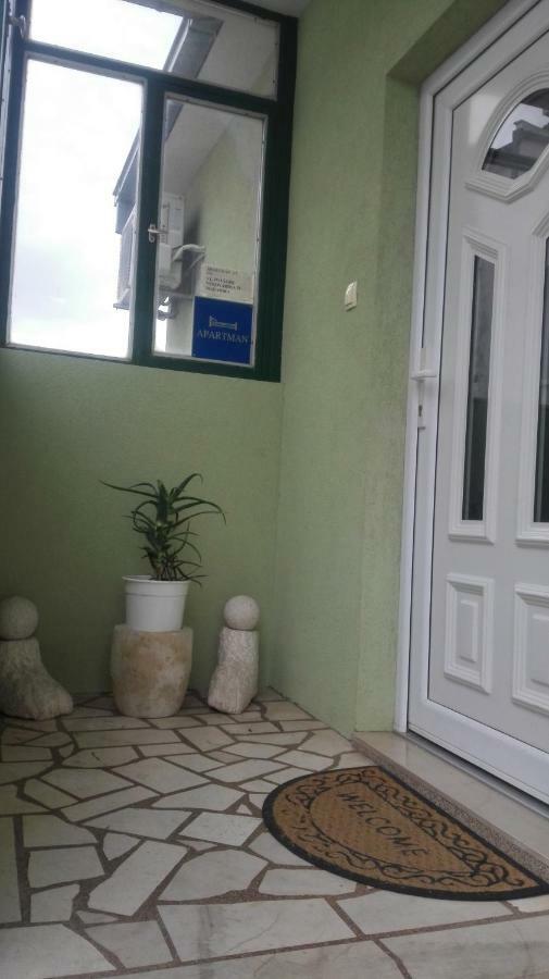 Apartmani Sabic A2 Plus1 Макарска Екстериор снимка